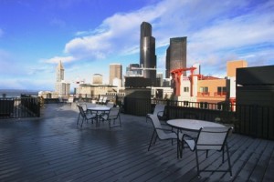 Outside view for Metropolitan Park apartments in Seattle