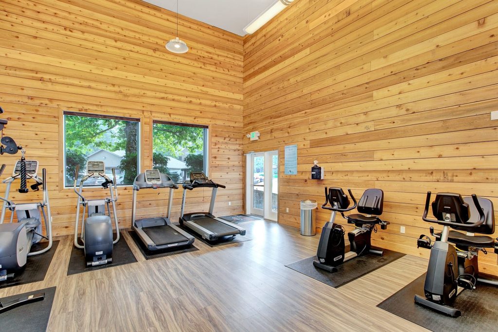 Modern Renovated fitness center At Waters Edge Apartments